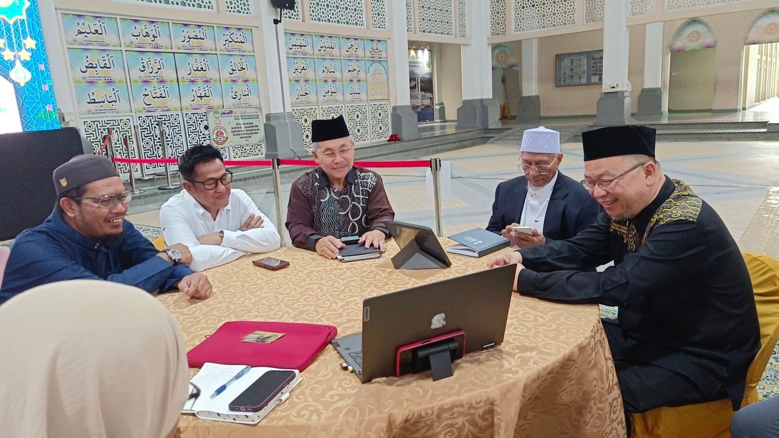 Kunjungan Hormat ke Masjid Bandaraya Kota Kinabalu