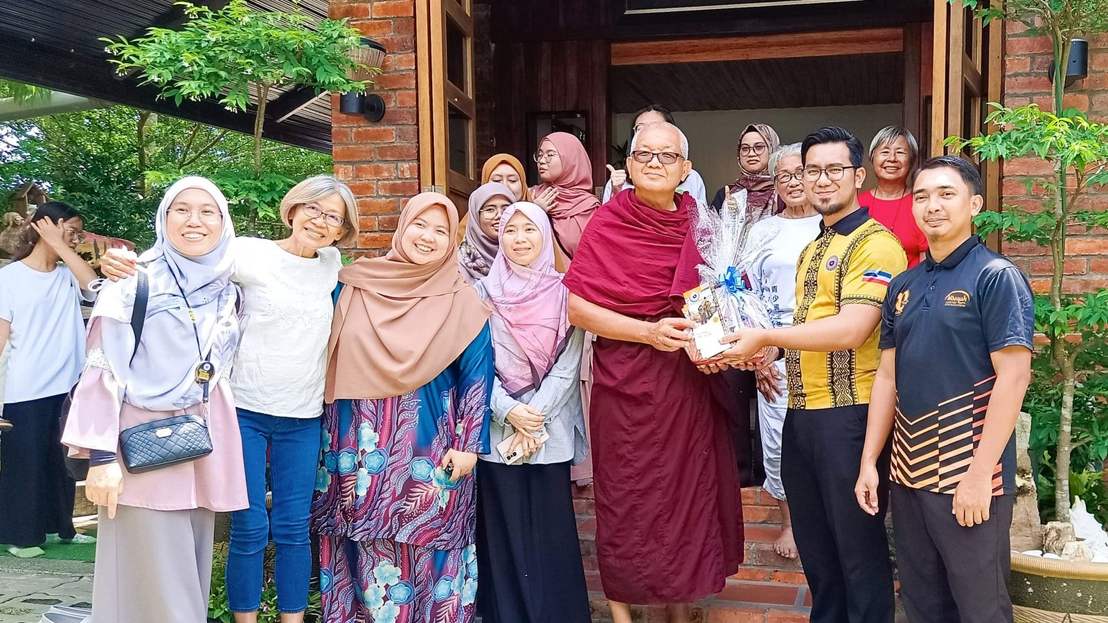 Kunjungan Hormat Ke Mettiyarama Centre
