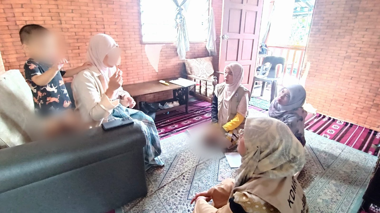 MENYANTUNI ASNAF MUALAF